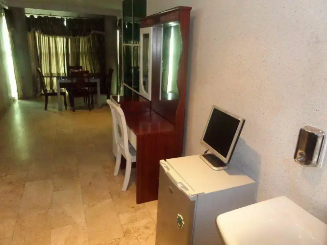 C Courtesy Suites
