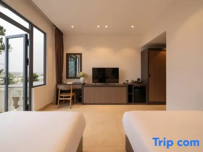 Deluxe Twin room with garden view