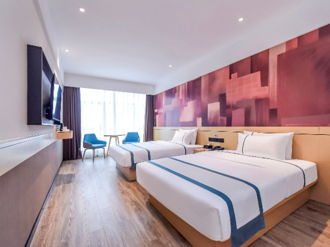 Standard Twin room with mountain view