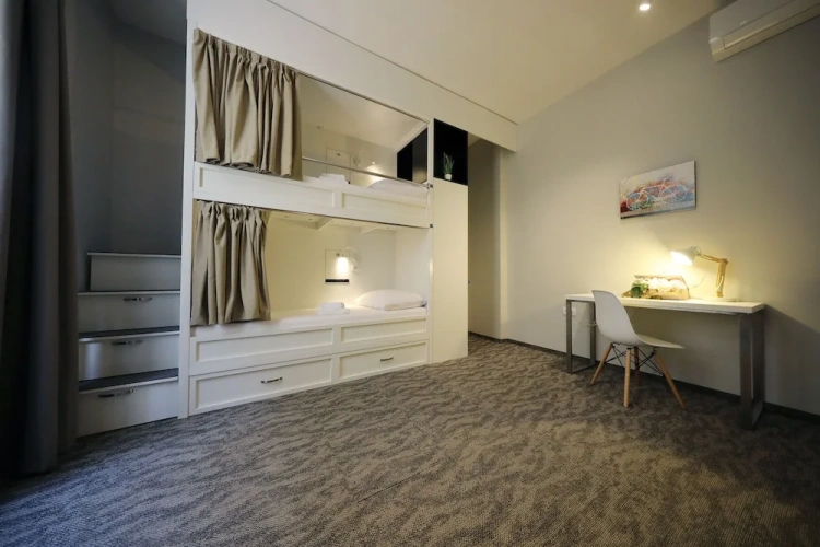 Comfort room