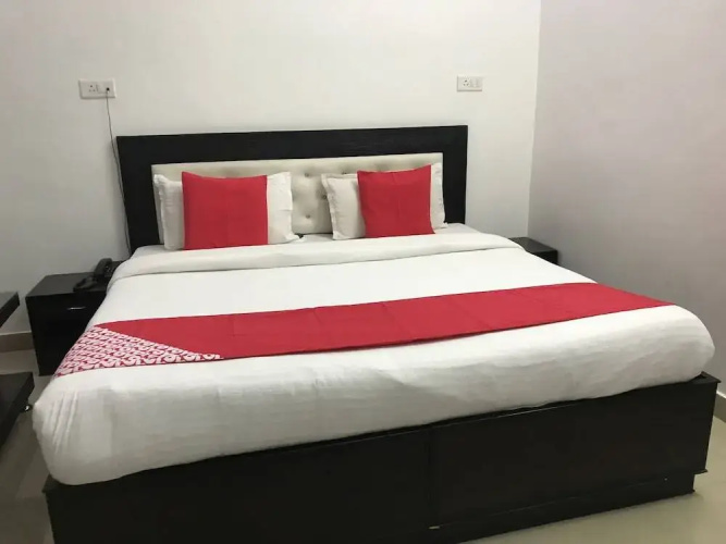 Hotel Akash Ganga by OYO Rooms