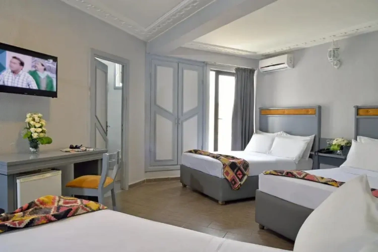 Triple room