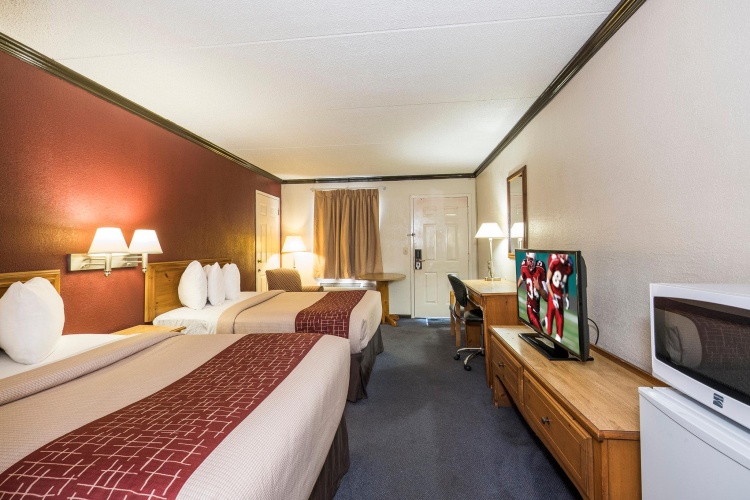 Deluxe Quadruple room