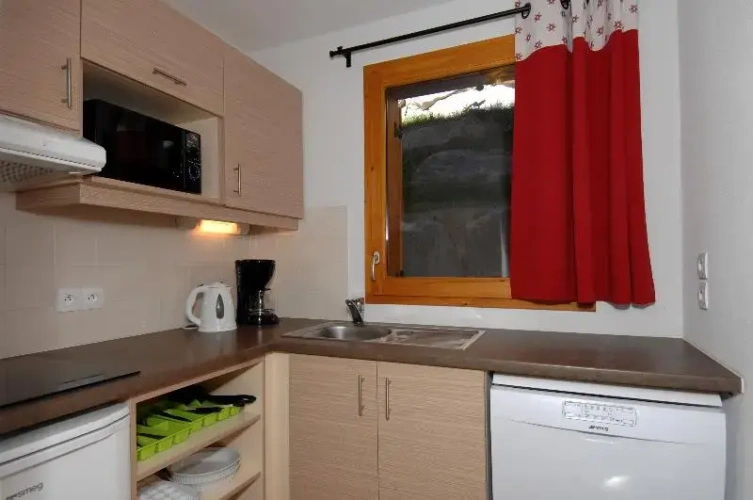 1 Bedroom Quadruple Apartment with balcony