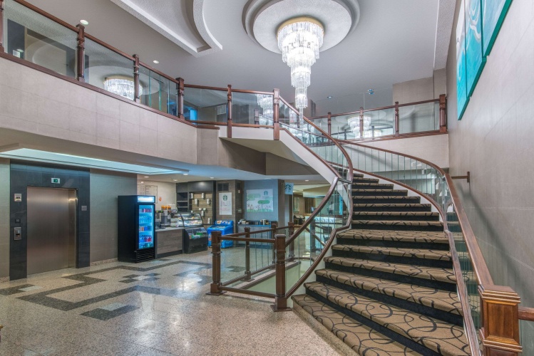 Ramada Plaza by Wyndham Niagara Falls photo 15