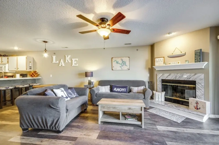 2 Bedrooms Apartment