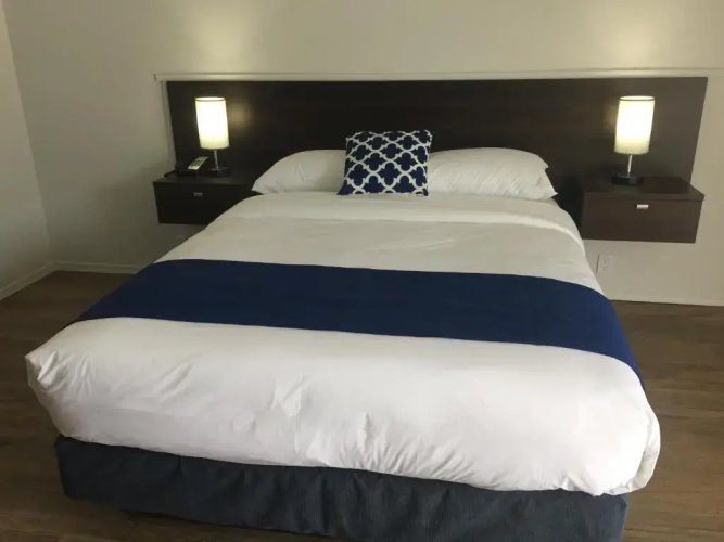 Humpback Inn