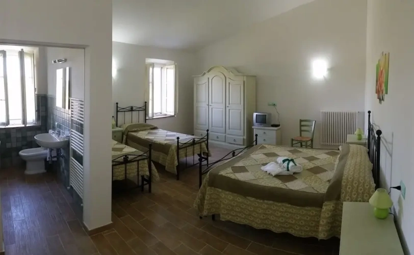 Standard Quadruple room