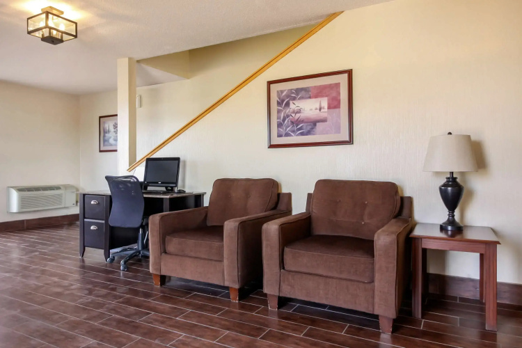 Quality Inn Hays I-70