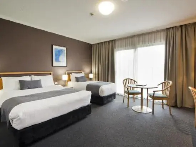 The Woden Hotel