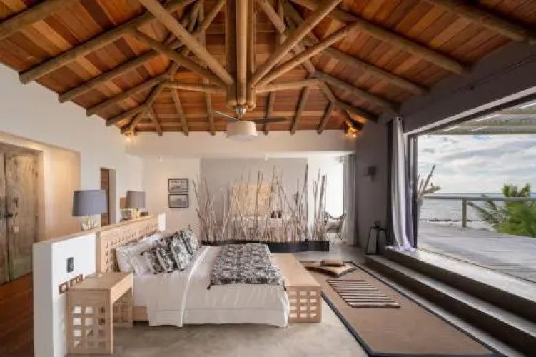 Koki Bonheur Beachfront Villa By StayMauritius