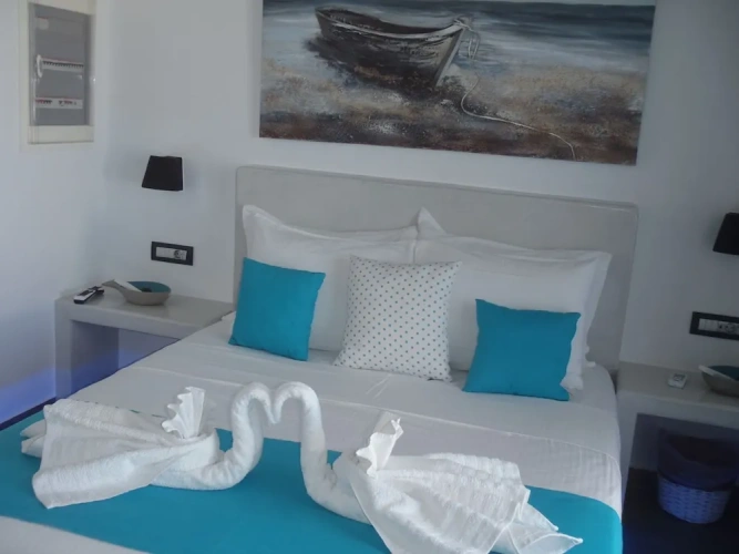3 Bedrooms Luxury Duplex room with partial sea view