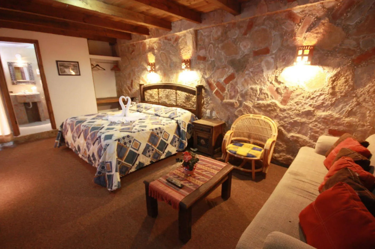 Hotel & Cava La Parroquia