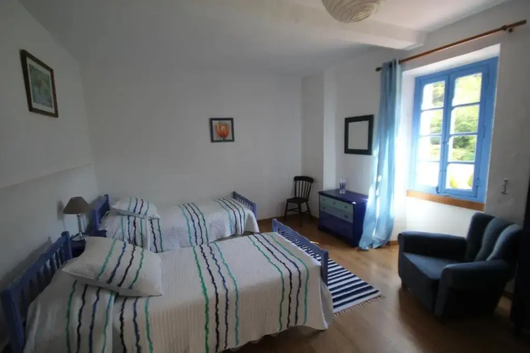 2 Bedrooms Economy Twin Apartment