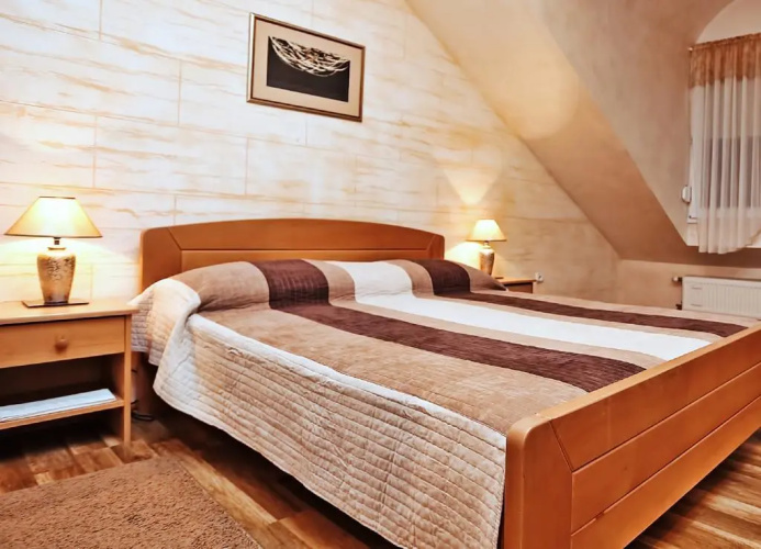 Amaro Rooms