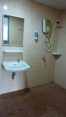 Deluxe Triple room with city view