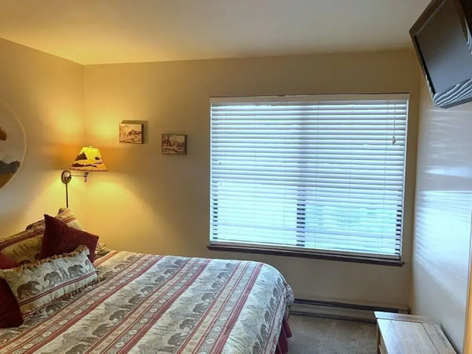 1 Bedroom Standard Condos