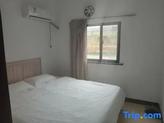 Hujin Renjia Hostel