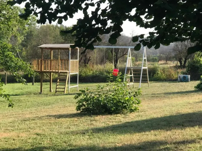 Studio with garden view
