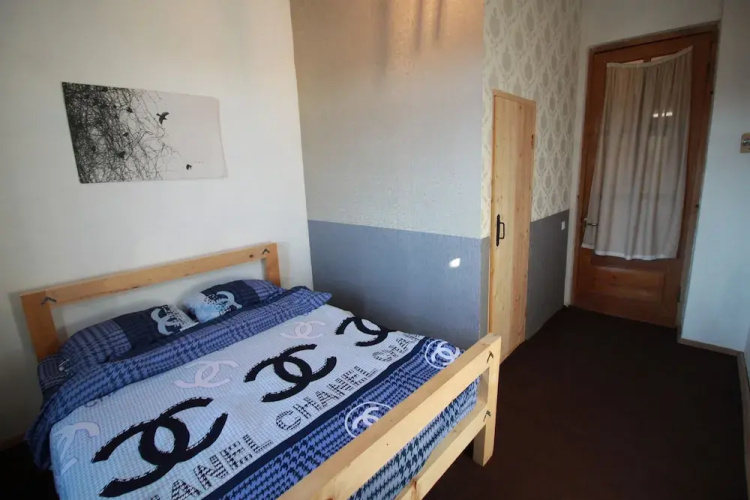 Sheni Hostel