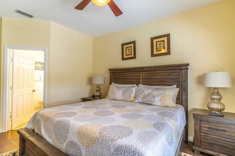 8118 Windsor Palms
