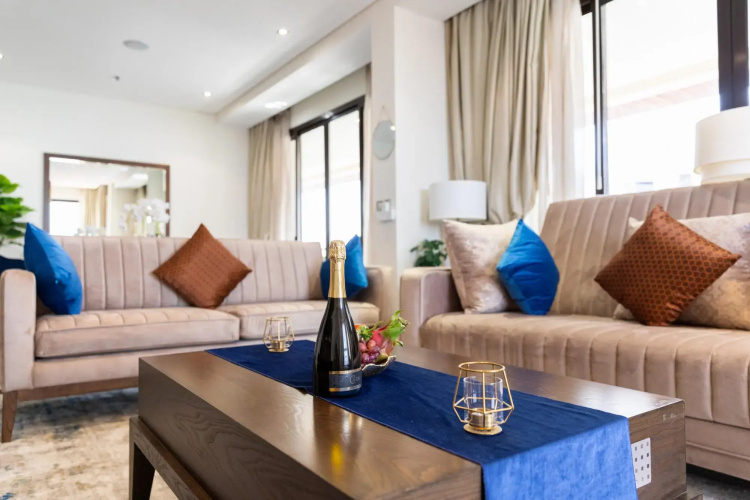 DXB - Anantara - 702 - PJ