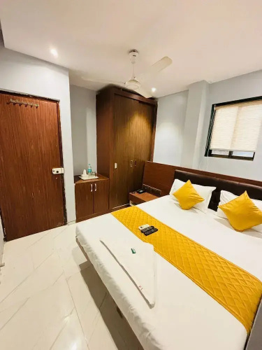 Powai Inn