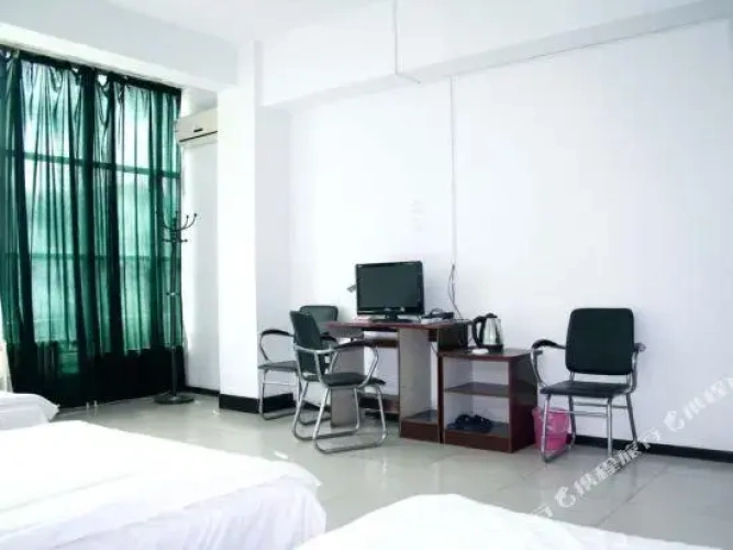Economy Triple room