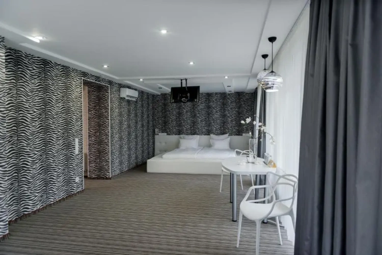 Premium Quadruple room