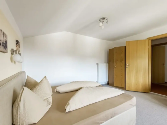 4 Bedrooms Deluxe Apartment