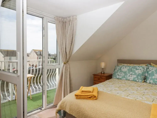Lazey Cottage