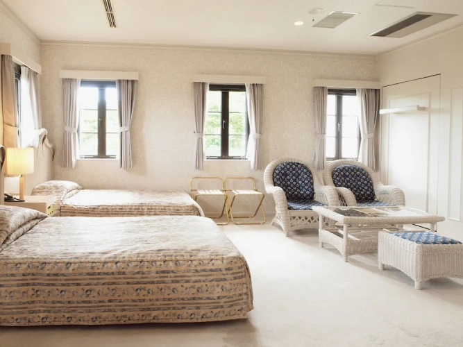 Standard Triple room