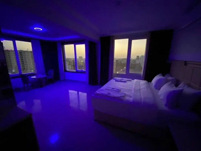 Diamond Star Hotel