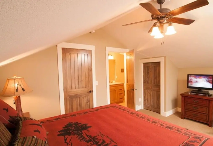 2 Bedrooms Standard room with view