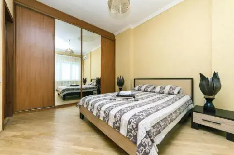 Apartment on Khreshchatyk