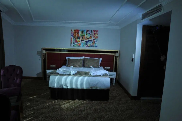 Asuris Hotel