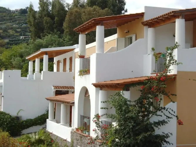 1 Bedroom Apartment with sea view
