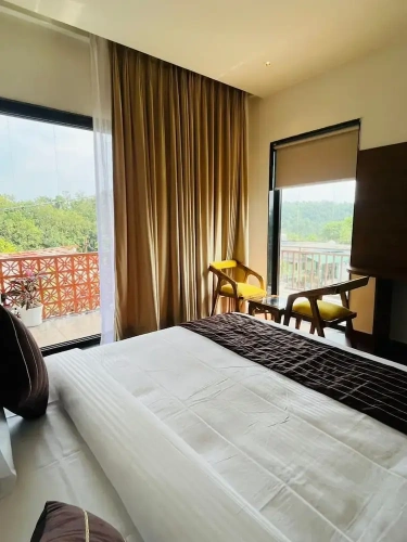 Standard room with land view