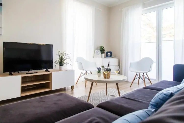3 Bedrooms Cottage