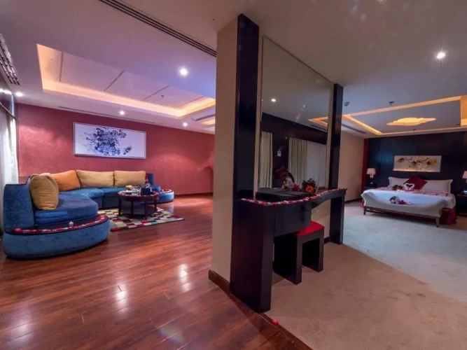Suite with view