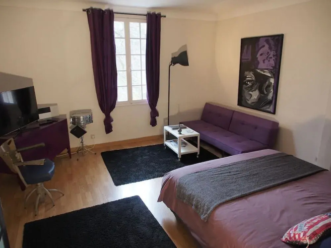A La Maison