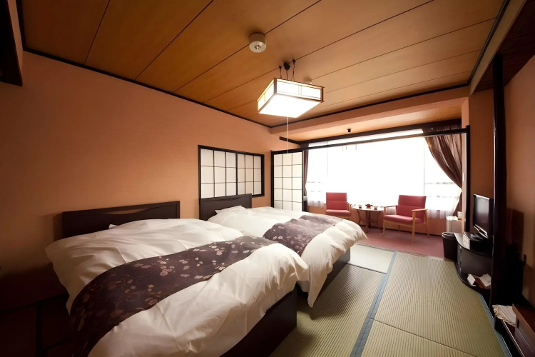Hinanosato Sanyoukan