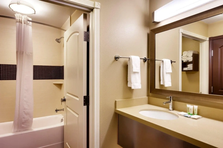 1 Bedroom Double Suite