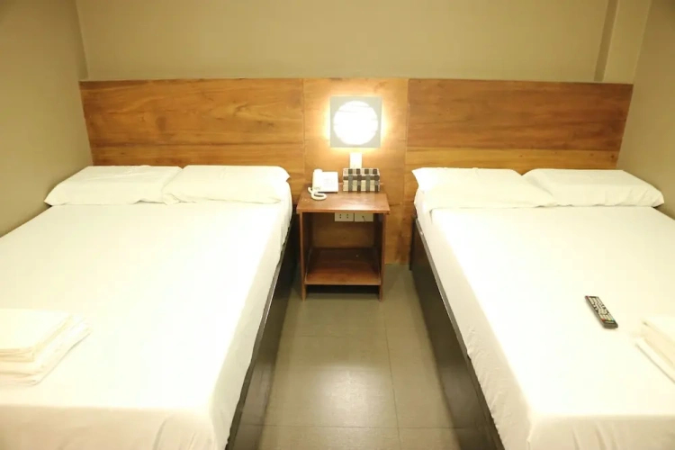 Deluxe Quadruple room