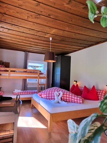 Deluxe Quadruple room