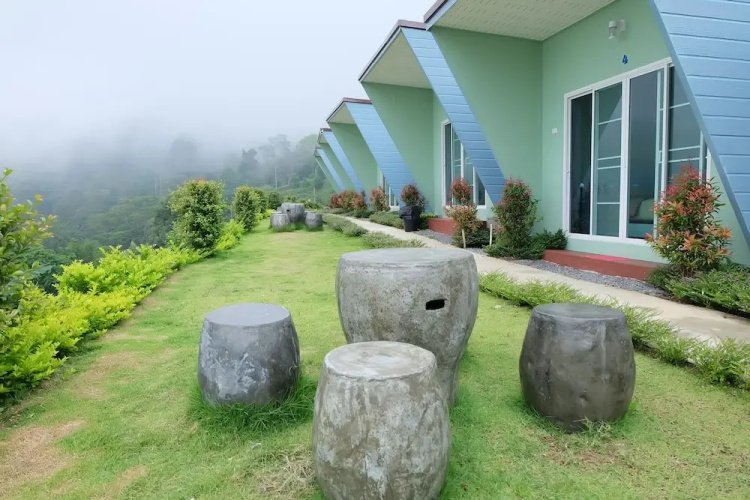 Phu Mork Resort