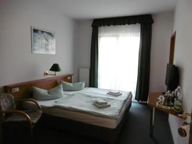 Economy Double room with view