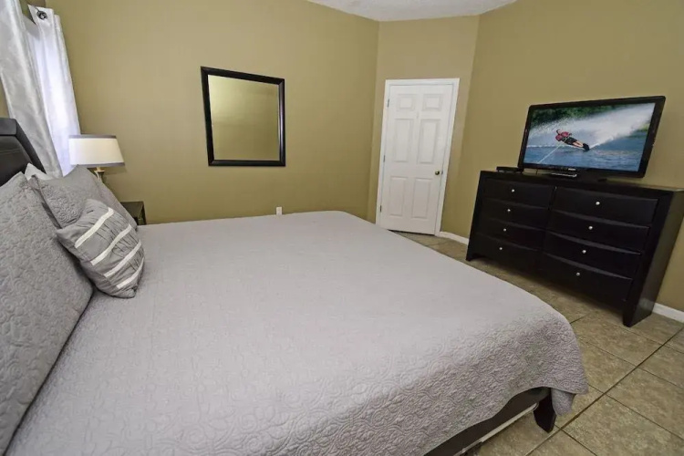 179EV South View 5 Br villa by RedAwning