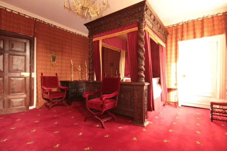 Standard Double room with courtyard view