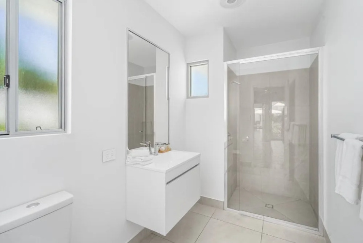 Tranquil Waters - Luxury in Oceans Edge